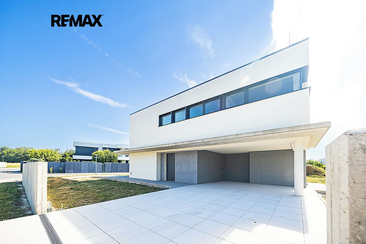 Prodej rodinného domu 206 m², pozemek 1232 m²